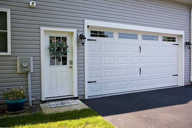 24/7 Emergency Garage Door Roller Replacement experts in Wake Forest, NC